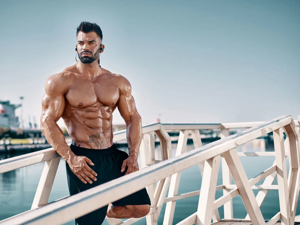 Fitness photoshoot with world-class physique athlete